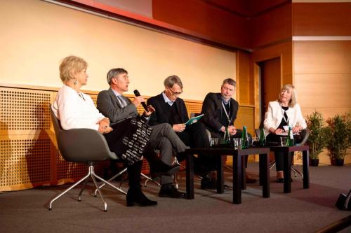 Class-Chair-Panel-1